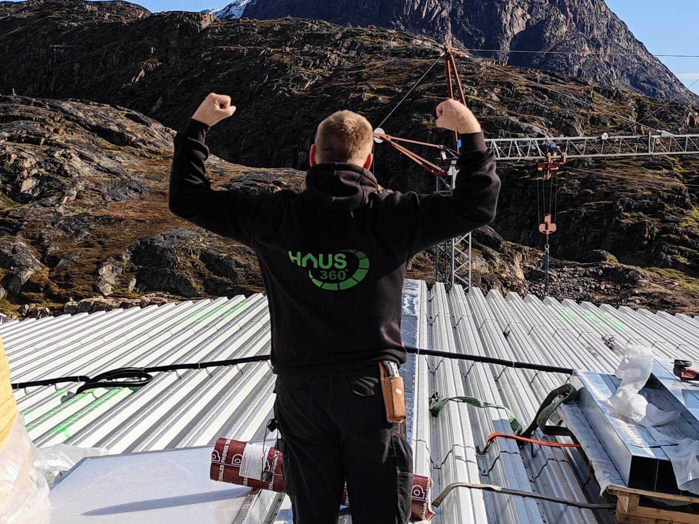 Tagdækning på forbrændingsanlæg udført af Haus360 i Sisimiut, Grønland
