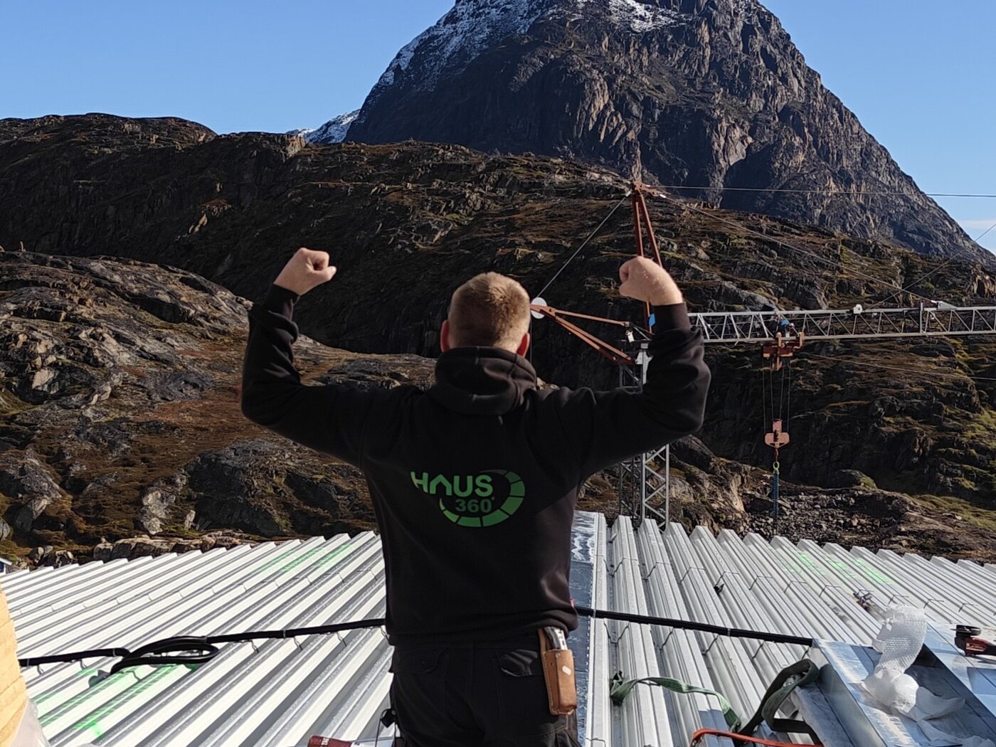 Tagdækning på forbrændingsanlæg udført af Haus360 i Sisimiut, Grønland