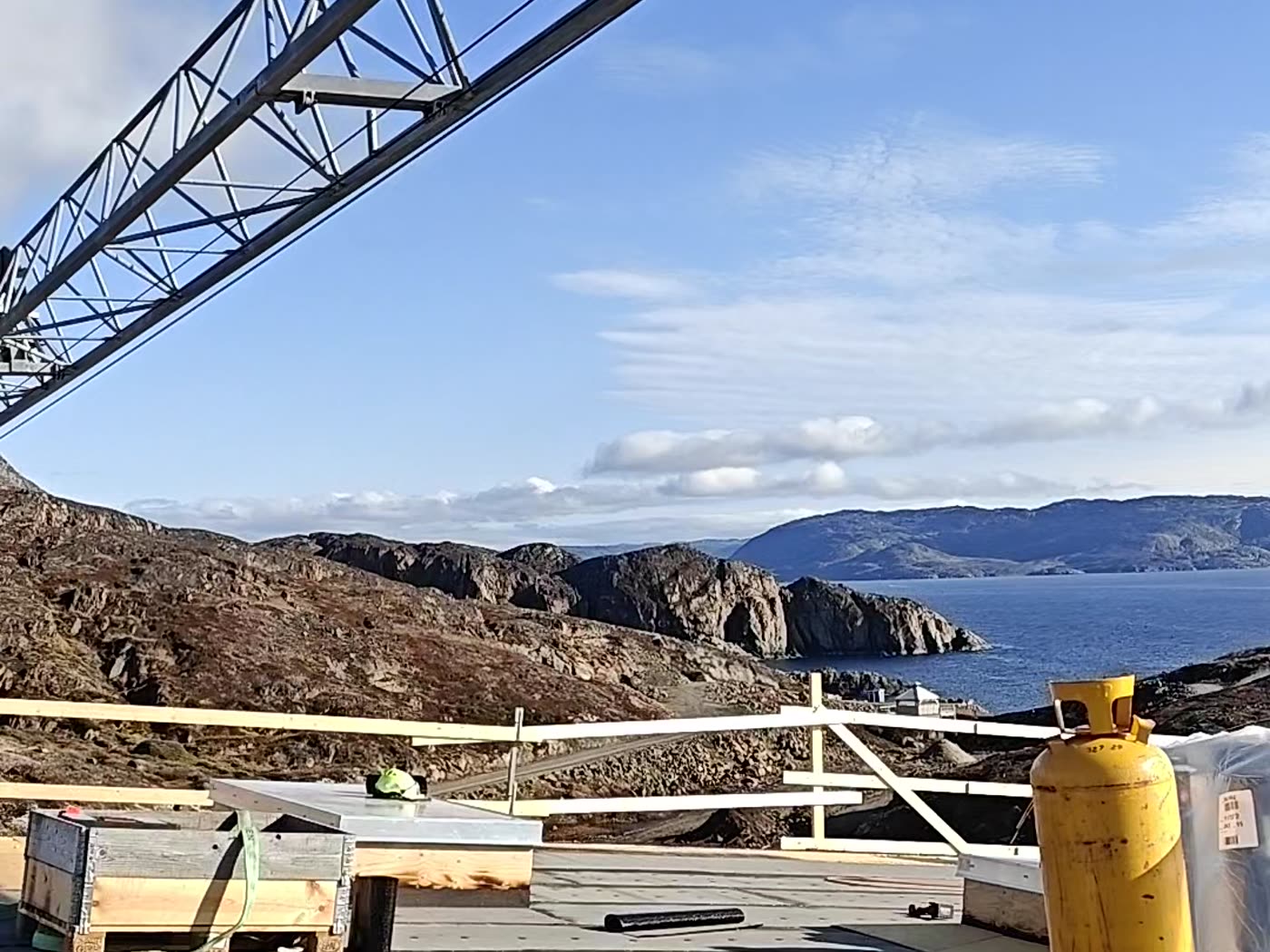 Tagdækning på forbrændingsanlæg udført af Haus360 i Sisimiut, Grønland